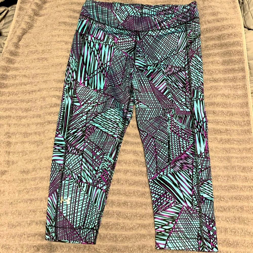 💎Under Armour running capris - EUC!!